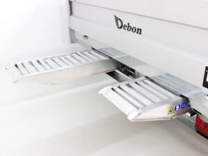 Debon-Dreiseitenkipper-DDK-180×306-26tE-PumpeRampenStutzen06.jpg