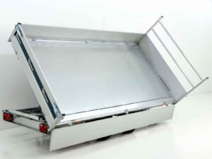 Debon-Dreiseitenkipper-DDK-180×360-35tE-PumpeAktion02.jpg
