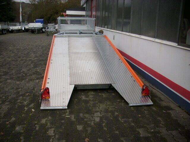 autotransporter-wm-meyer-geschlossen.jpg