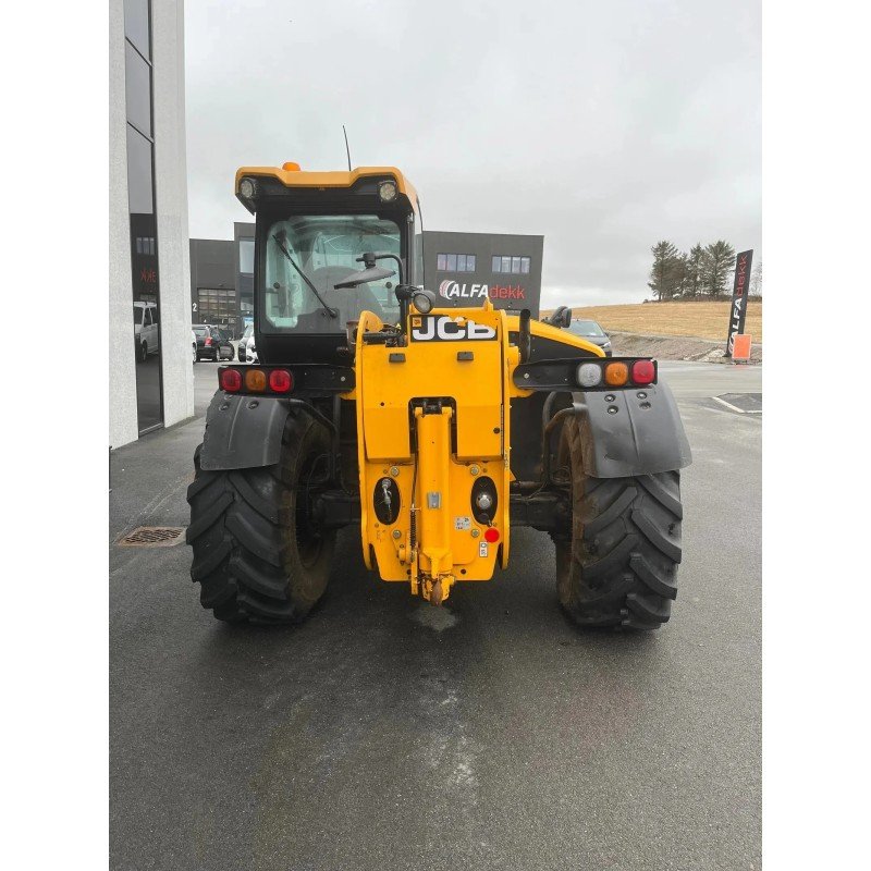 jcb-531-70-1-1.jpg