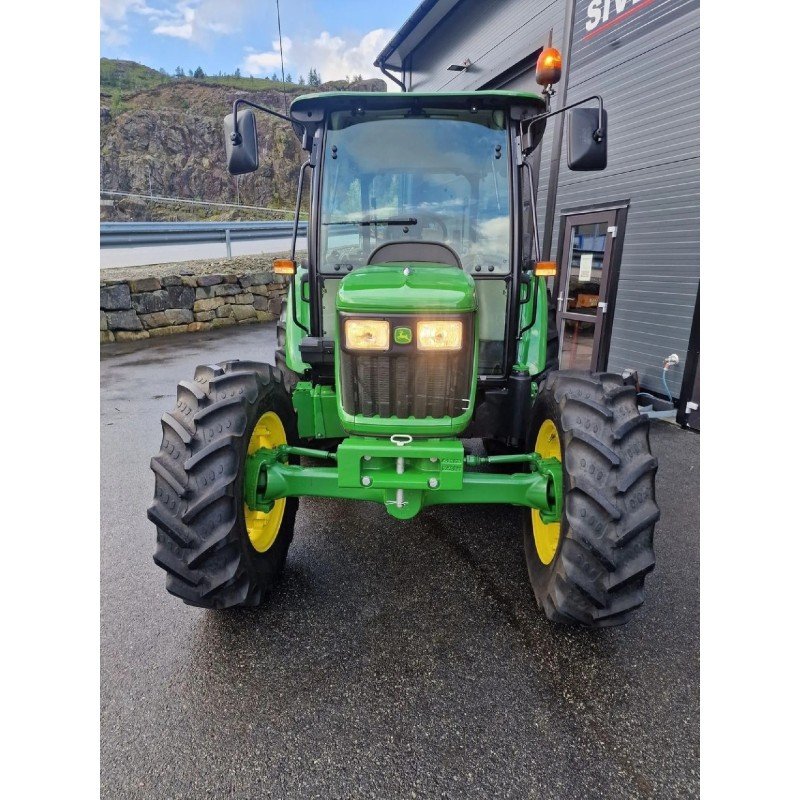 john-deere-5075e-14-1.jpg