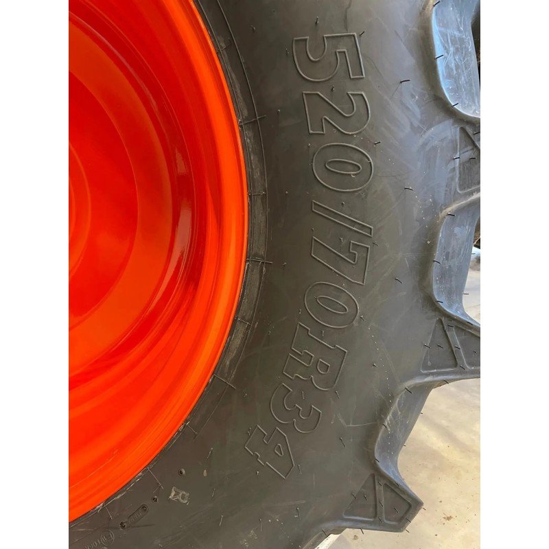 kubota-m5-112-8-1.jpg