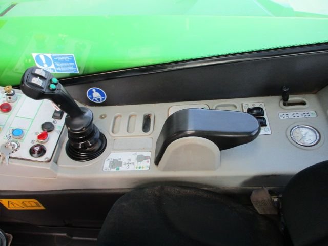008-1685092017.jpg
