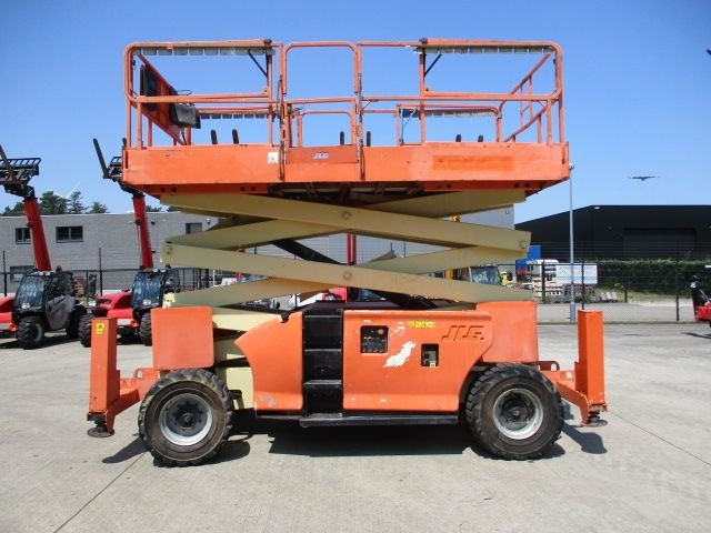017-1685974451.jpg