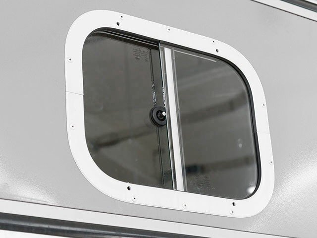 Ifor Williams Pferdeanhänger HB403|1,5er|silber – Bild 15