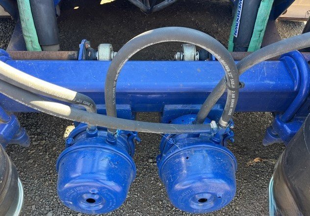 Haulmark Tri/A B-Double 7 m (2000) – Vielseitiger Anhänger für schwere Transporte – Bild 7