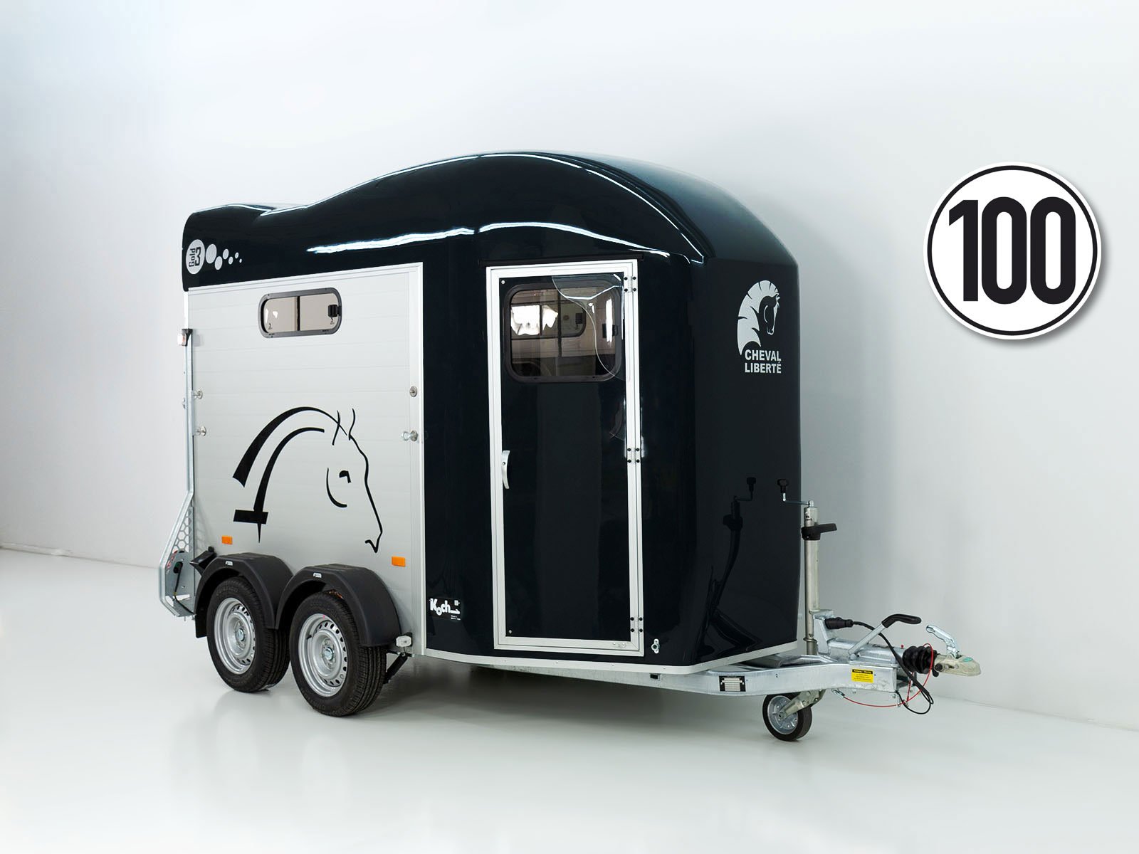 Cheval Liberte Pferdeanhänger GOLD 3 | Premium Pullman 2 | Sattelkammer | schwarz