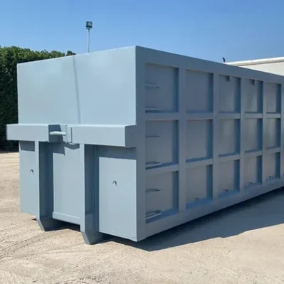 Verstärkter Roll-Off-Container aus Hardox – Langlebig und stabil