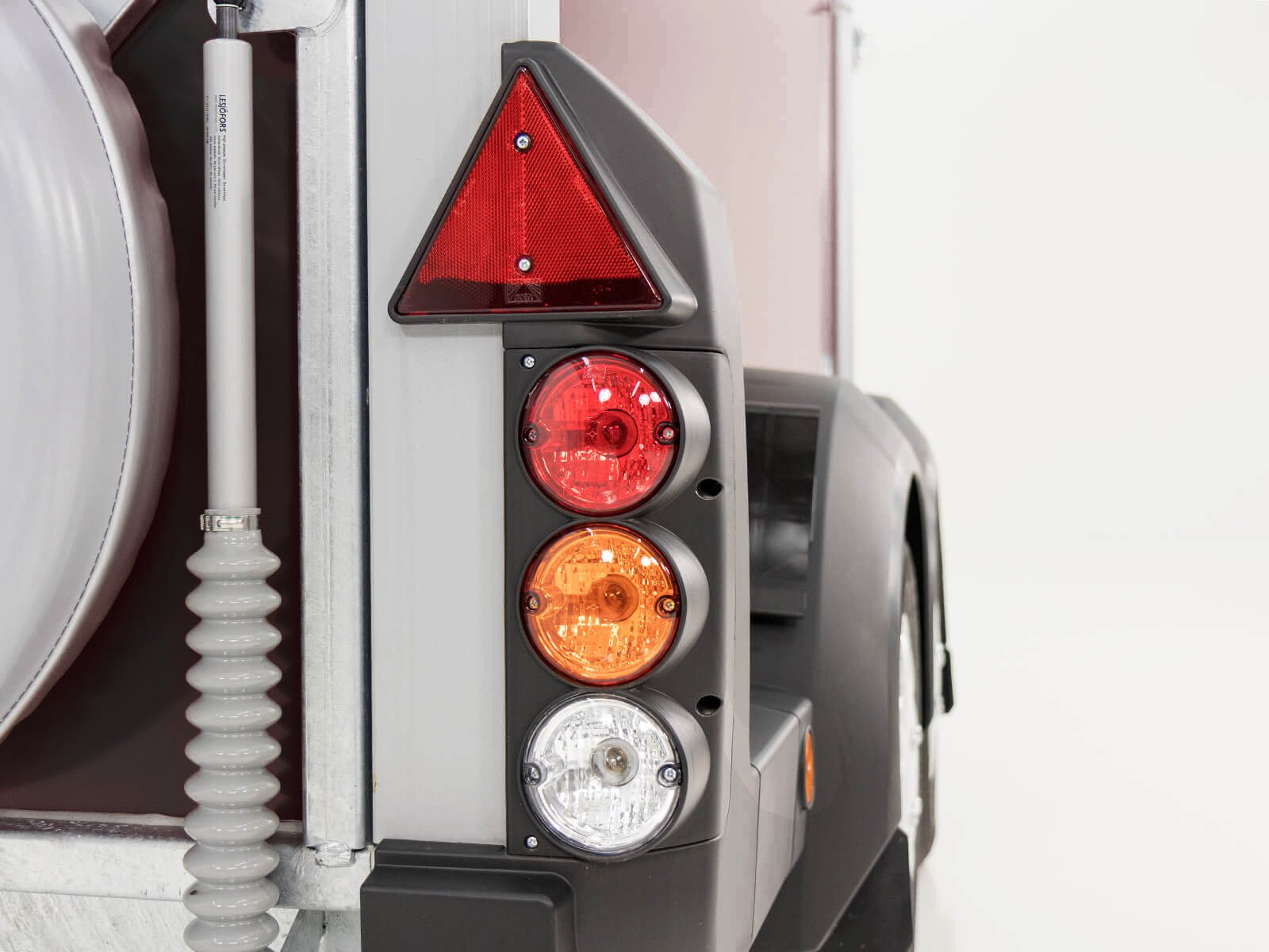 Ifor Williams Pferdeanhänger HB511|Schwarz|Frontausstieg – Bild 10