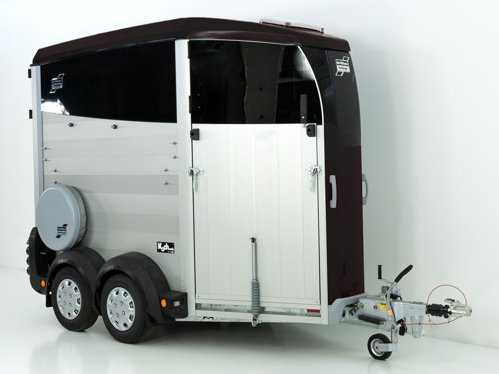 Ifor Williams Pferdeanhänger HBX 403 | Frontausstieg | neues Modell | Schwarz
