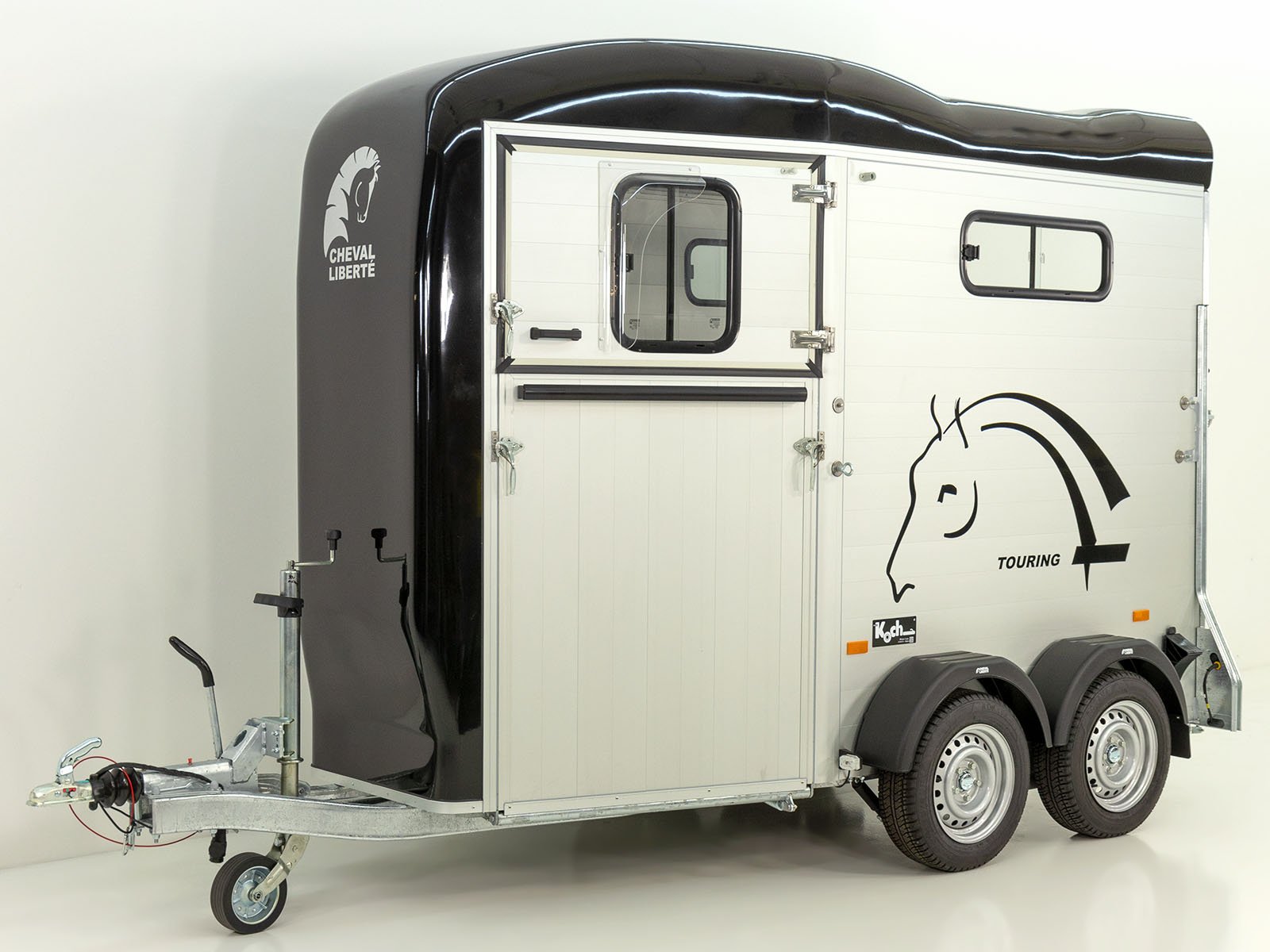Cheval Liberte Pferdeanhänger Touring One 1,5er | Pullman-Fahrwerk | Frontausstieg | schwarz – Bild 11