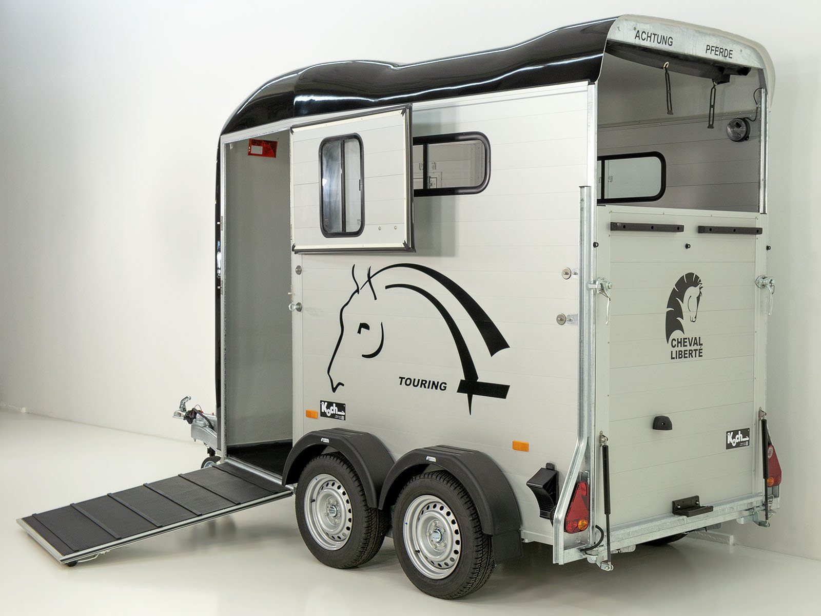 Cheval Liberte Pferdeanhänger Touring One 1,5er | Pullman-Fahrwerk | Frontausstieg | schwarz – Bild 13