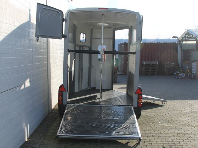 Ifor Williams Pferdeanhänger HB506|Frontausstieg – Bild 13