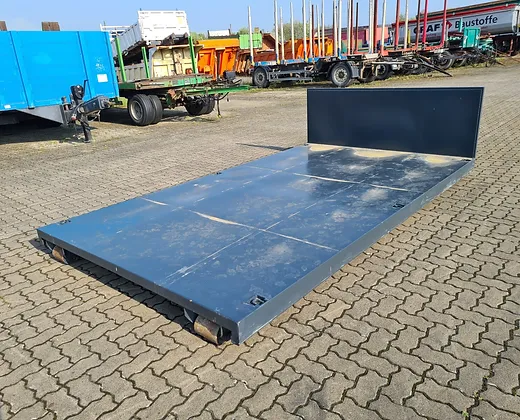 Urbane Plattform auf Rädern (4 m) – Mobil und robust – Bild 4
