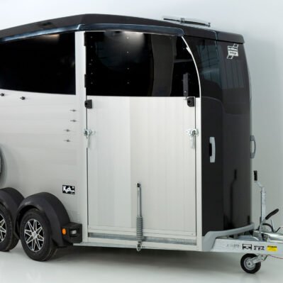 Ifor Williams Pferdeanhänger HBX 511 | Frontausstieg | Neues Modell | Schwarz