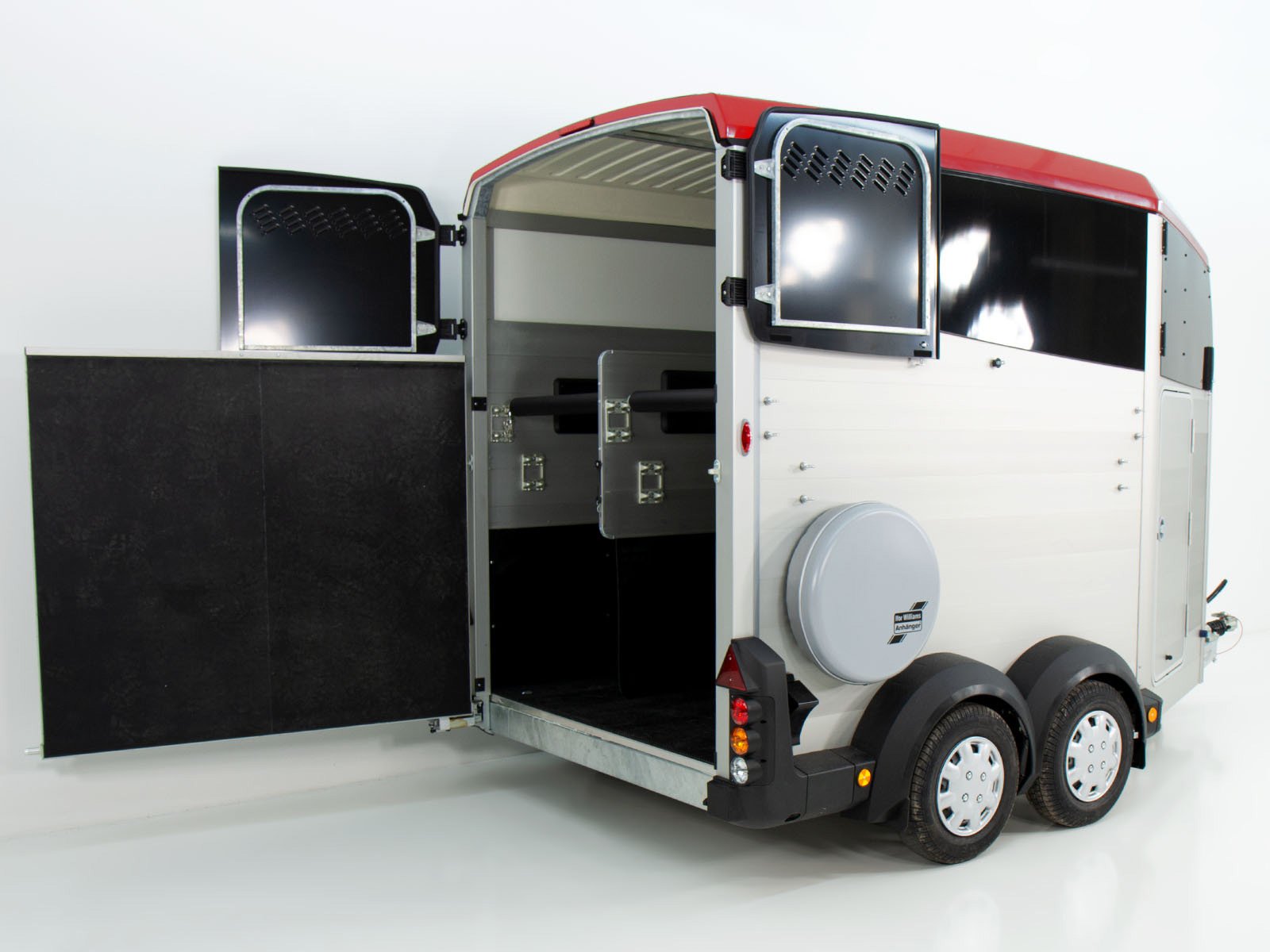Ifor Williams Pferdeanhänger HBX 511 | Sattelkammer | Neues Modell | Rot – Bild 13