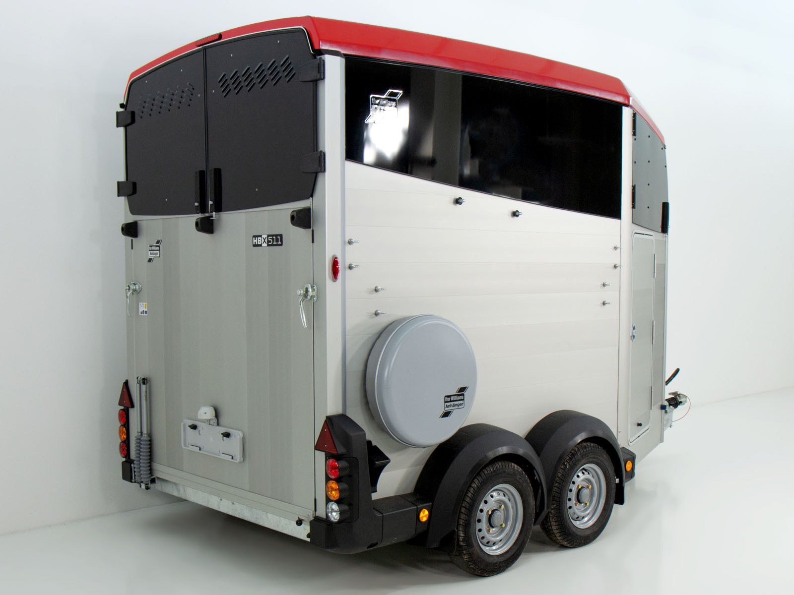 Ifor Williams Pferdeanhänger HBX 511 | Sattelkammer | Neues Modell | Rot – Bild 14