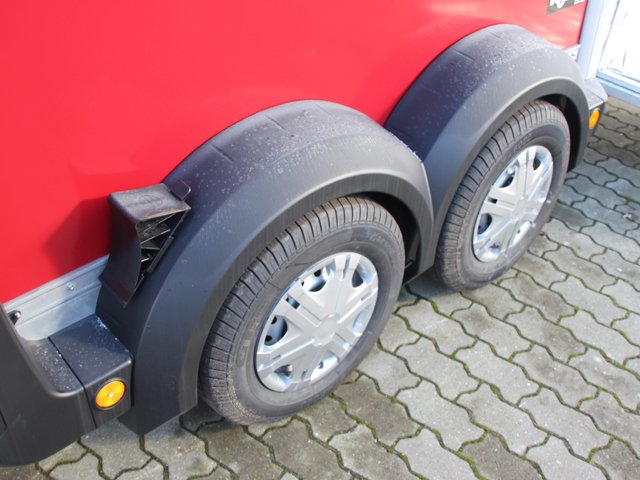 Ifor Williams Pferdeanhänger HB506|Frontausstieg|rot – Bild 8
