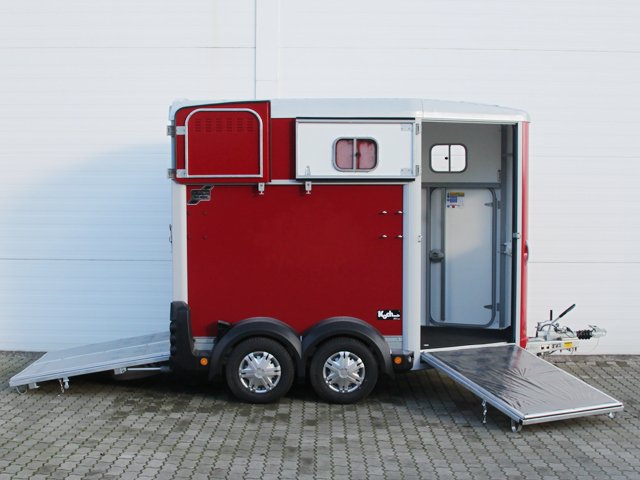 Ifor Williams Pferdeanhänger HB506|Frontausstieg|rot