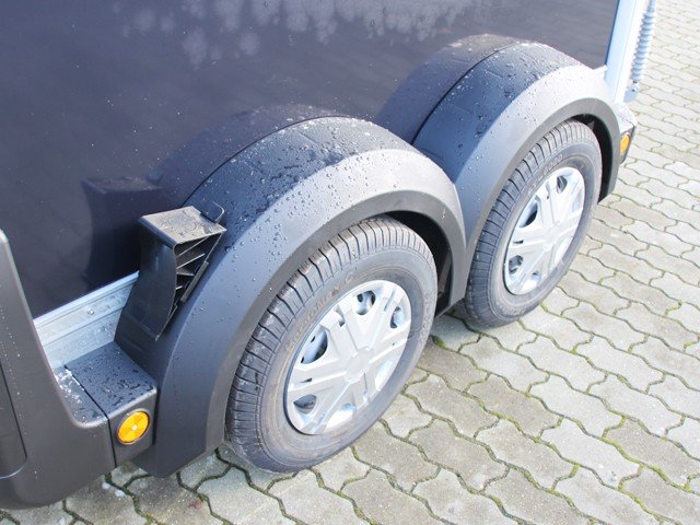 Ifor Williams Pferdeanhänger HB506|Frontausstieg|Klappenkombi|schwarz – Bild 12