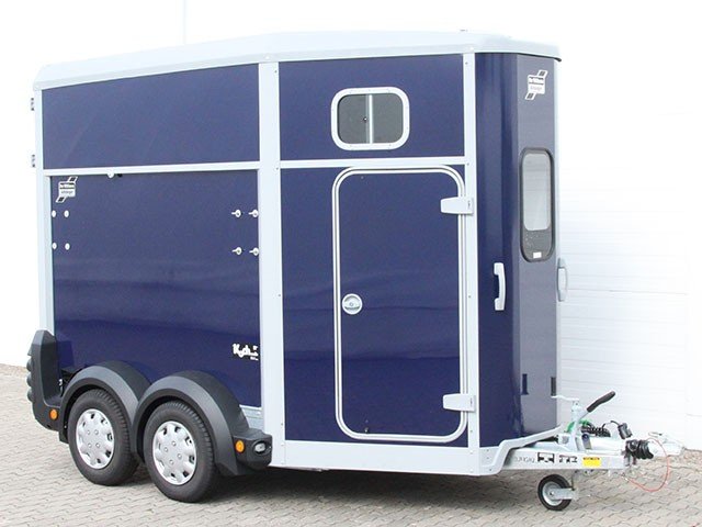 Ifor Williams Pferdeanhänger HB506|Sattelkammer|blau