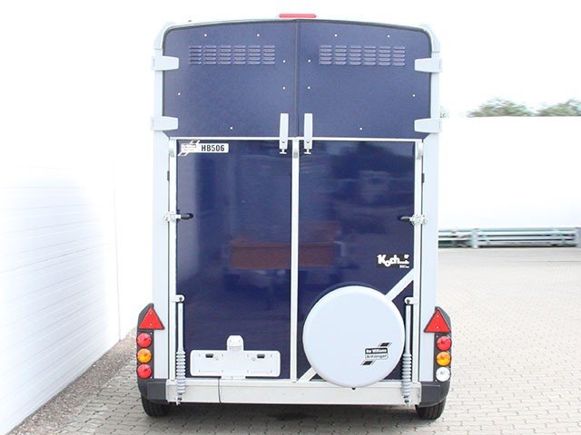 Ifor Williams Pferdeanhänger HB506|Sattelkammer|blau – Bild 2