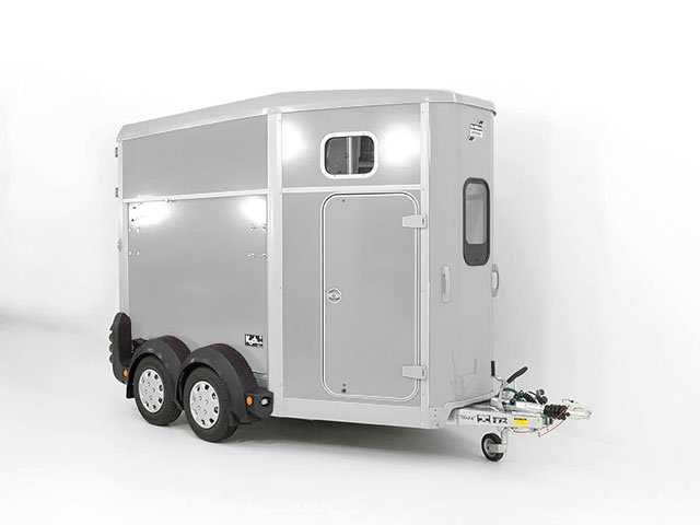 Ifor Williams Pferdeanhänger HB506|Sattelkammer|Silber