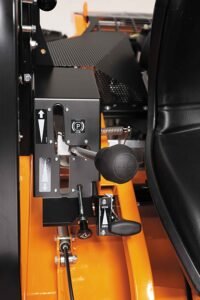 AS-Motor_AS_1040_YAK_4WD_Fahrantriebshebel_web.jpg