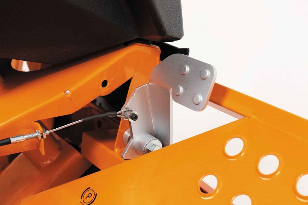 AS-Motor_AS_1040_YAK_4WD_Panikpedal_web.jpg