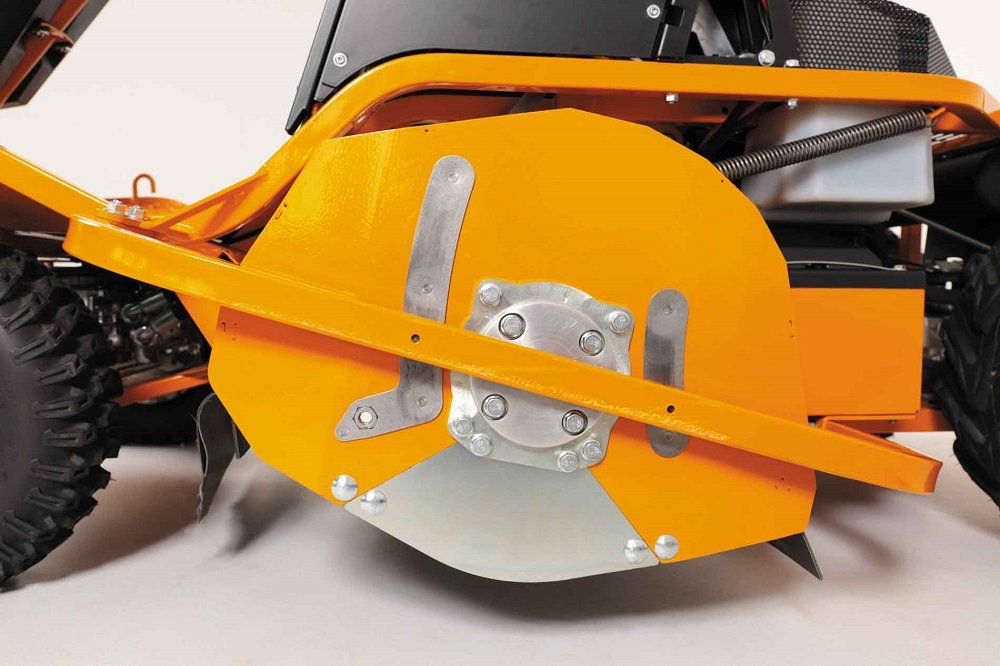 AS-Motor_AS_1040_YAK_4WD_Serviceausschnitte_web-2.jpg