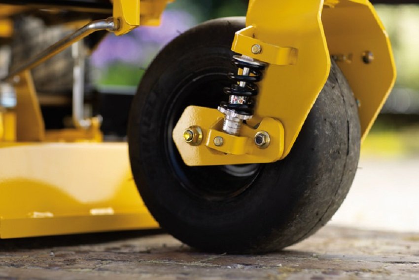 Cub-Cadet-XZ7-L122_47AIAAA6603_02-1.jpg