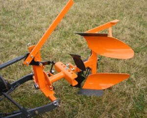 Drehpflug-25-mit-Rad-_01.jpg