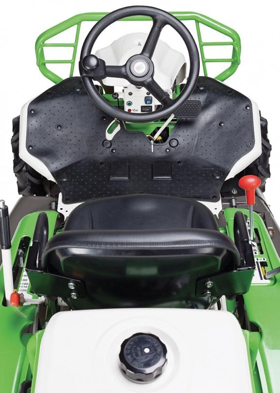 Etesia-Attila-AK-88_3.jpg