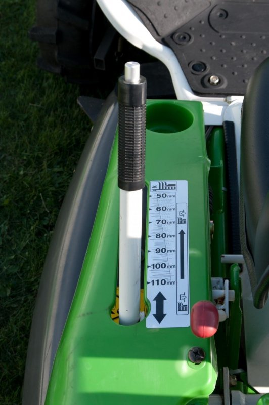 Etesia-Attila-AK-88_6.jpg