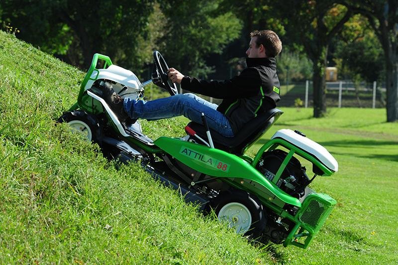 Etesia-Attila-AK-88_8.jpg