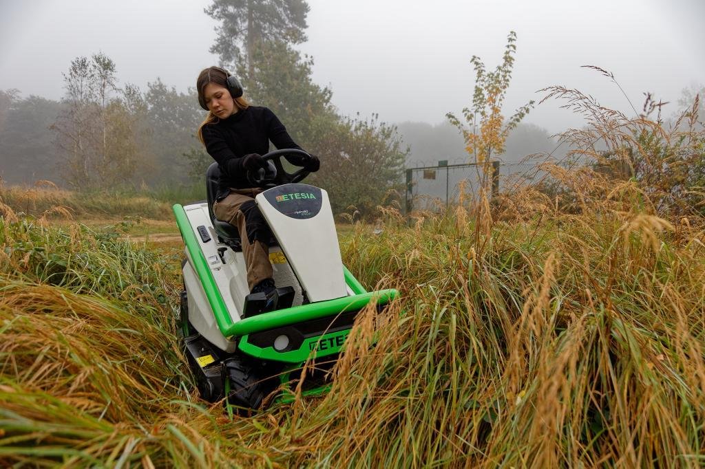 Etesia-MKHPF-Hydro-80_08.jpg
