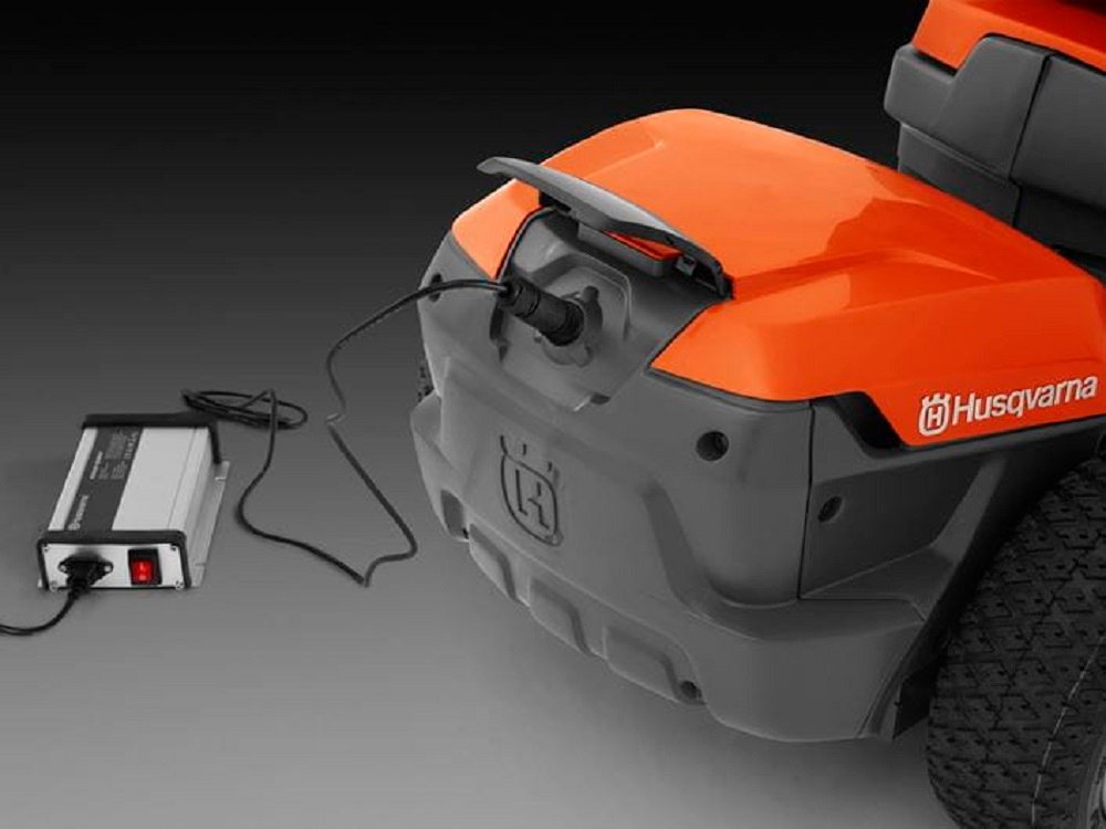 HUSQVARNA-R-112iC_0100-1.jpg