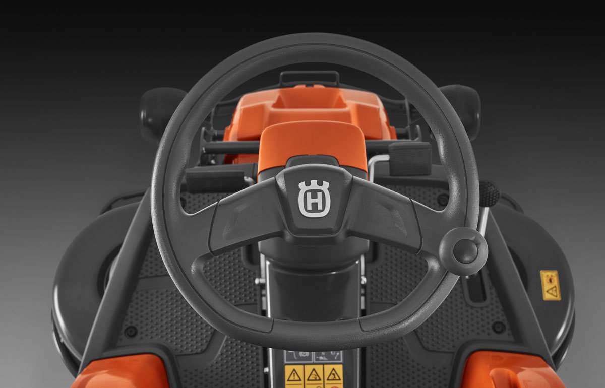 HUSQVARNA-Rider-R-216T-AWD_05-2.jpg
