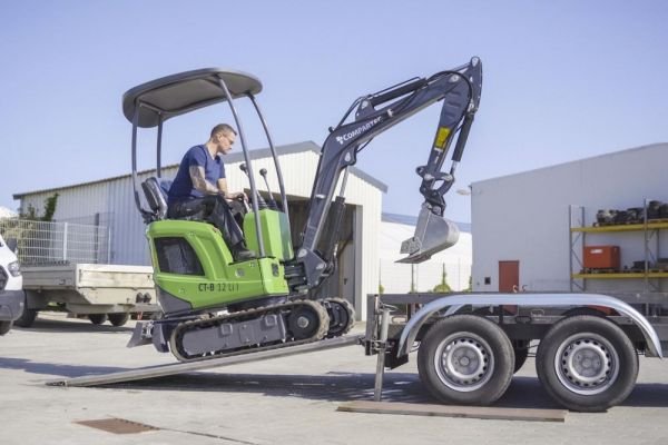 Lithium_Ion_Mini-pelle_CT-B_12_Li_Compartec_Transport_16200_600x600.jpg
