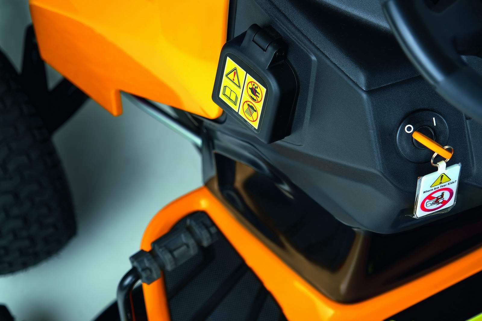 cub-cadet-xt2-es107-akku-rasentraktor_10.jpg