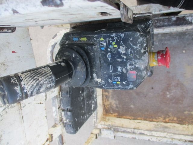 genie-048-1666688781.jpg