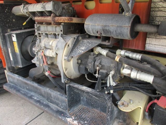 jlg-014-1687873860.jpg