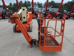jlg-019-1688023406.jpg