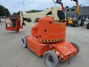 jlg-031-1688023815.jpg