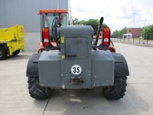 jlg-034-1687872119.jpg
