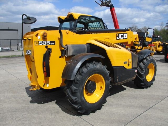 machines-110-1682587591.jpg