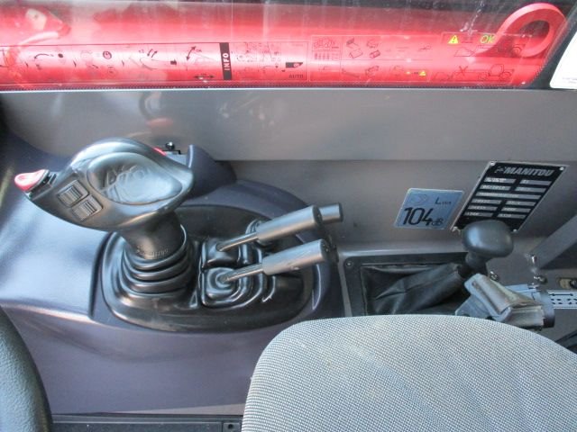manitou-mt-1440-005-1686314402.jpg