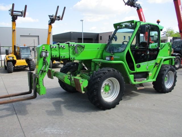 merlo-011-1684325999.jpg