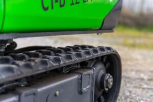 mini-pelle_electrique_lithium_ion_accu_1100_KG_chassis_sur_soufflet_15332_600x600.jpg